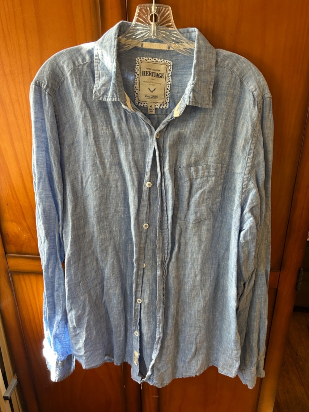 Heritage Men's Light Blue Linen Casual Button-Down Shirt